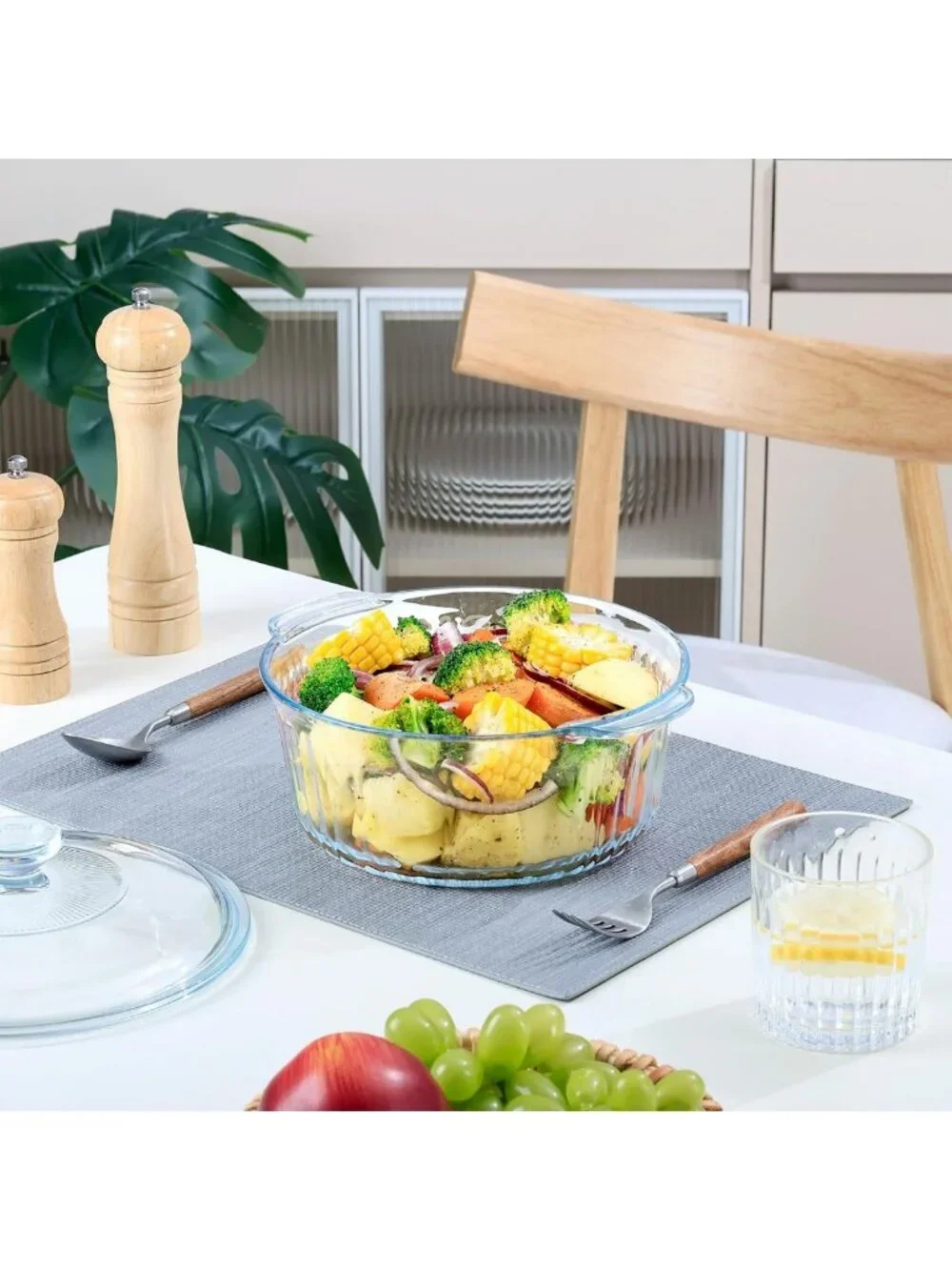 2.4QT Round Glass Casserole Dish with Lid - Borosilicate Oven Safe Bakeware